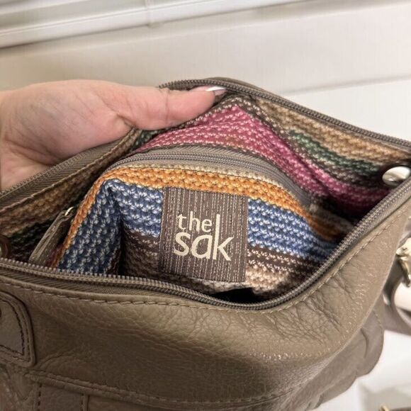 The Sak Crossbody Bag Taupe Brown Leather Adjustable Compact Travel Boho Purse - Picture 16 of 16